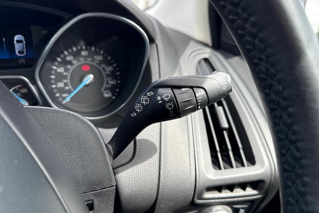 Ford Focus 1.0 Ecoboost 125 St-line X Black #41