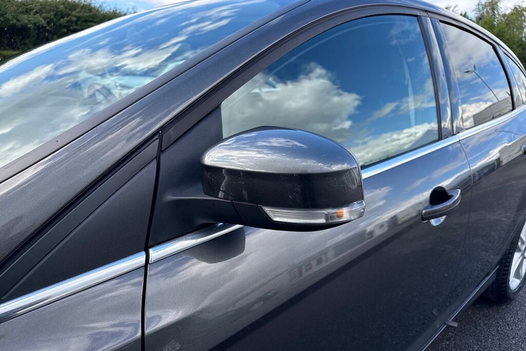 Ford Focus 1.0 Ecoboost 125 St-line X Black #28