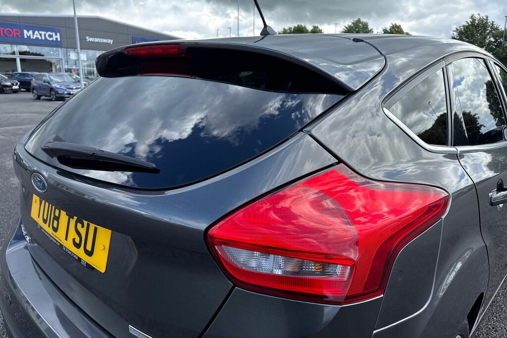 Ford Focus 1.0 Ecoboost 125 St-line X Black #31