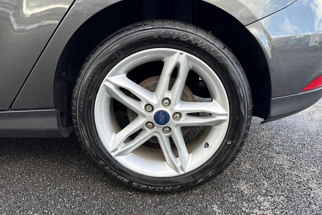 Ford Focus 1.0 Ecoboost 125 St-line X Black #11