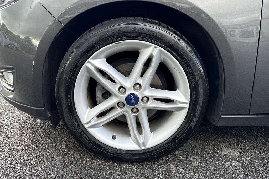 Ford Focus 1.0 Ecoboost 125 St-line X Black #12