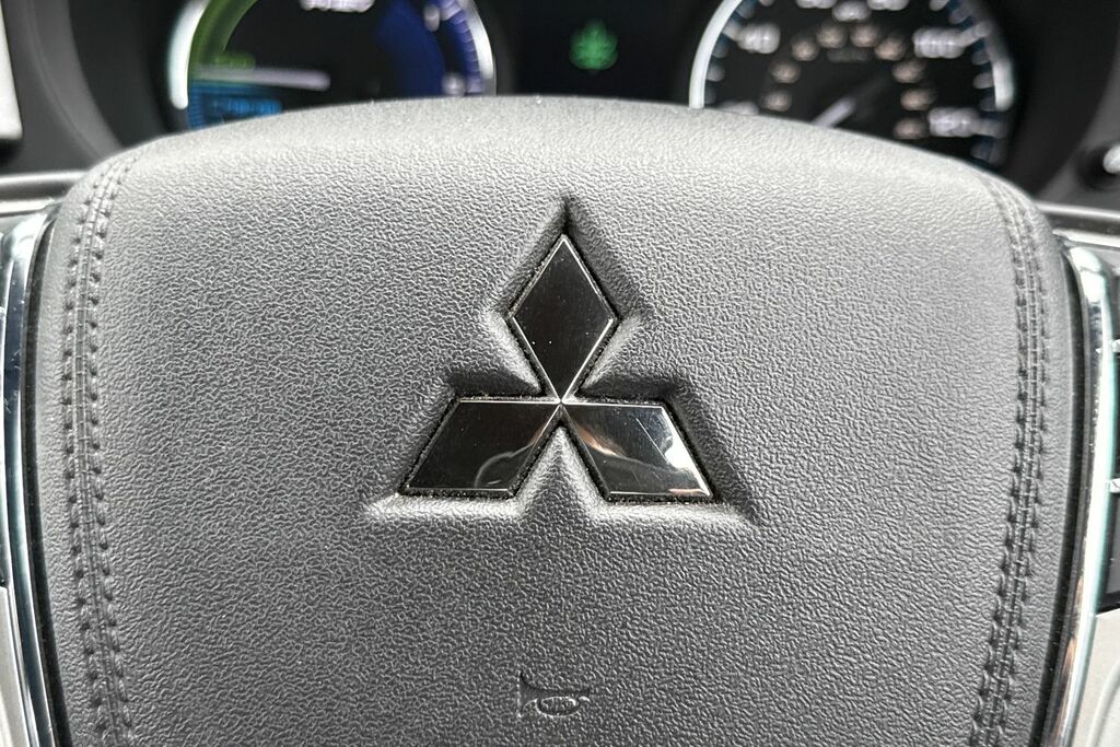 Mitsubishi Outlander Brown #36