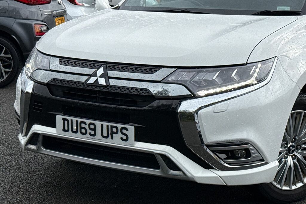 Mitsubishi Outlander Brown #24