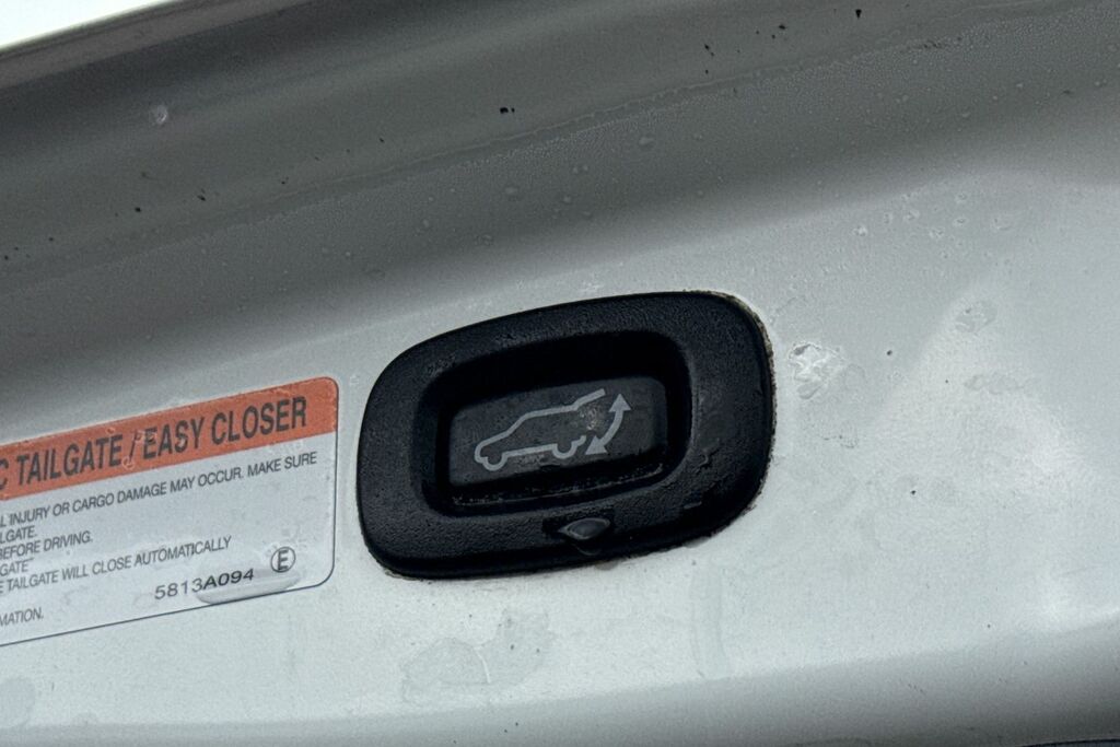 Mitsubishi Outlander Brown #33