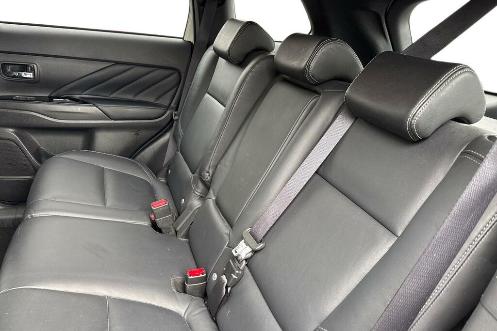 Mitsubishi Outlander Brown #17