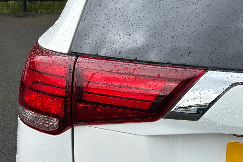 Mitsubishi Outlander Brown #32