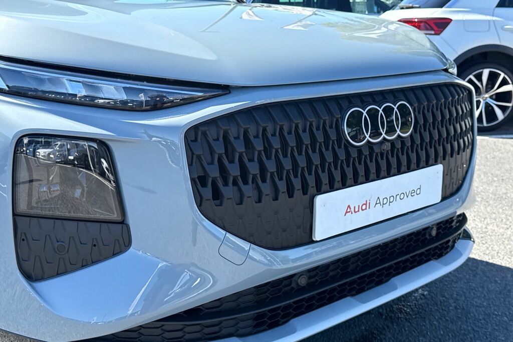 Audi Q3 1.5 Tfsi Launch Edition S Tronic White #24