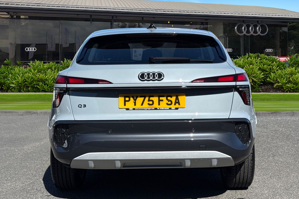 Audi Q3 Sport Tfsi 150 Ps S Tronic Grey #4