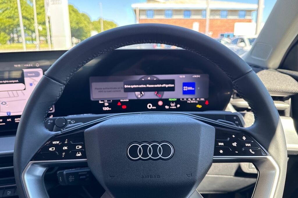 Audi Q3 1.5 Tfsi Launch Edition S Tronic White #37