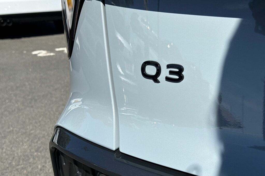 Audi Q3 1.5 Tfsi Launch Edition S Tronic White #28