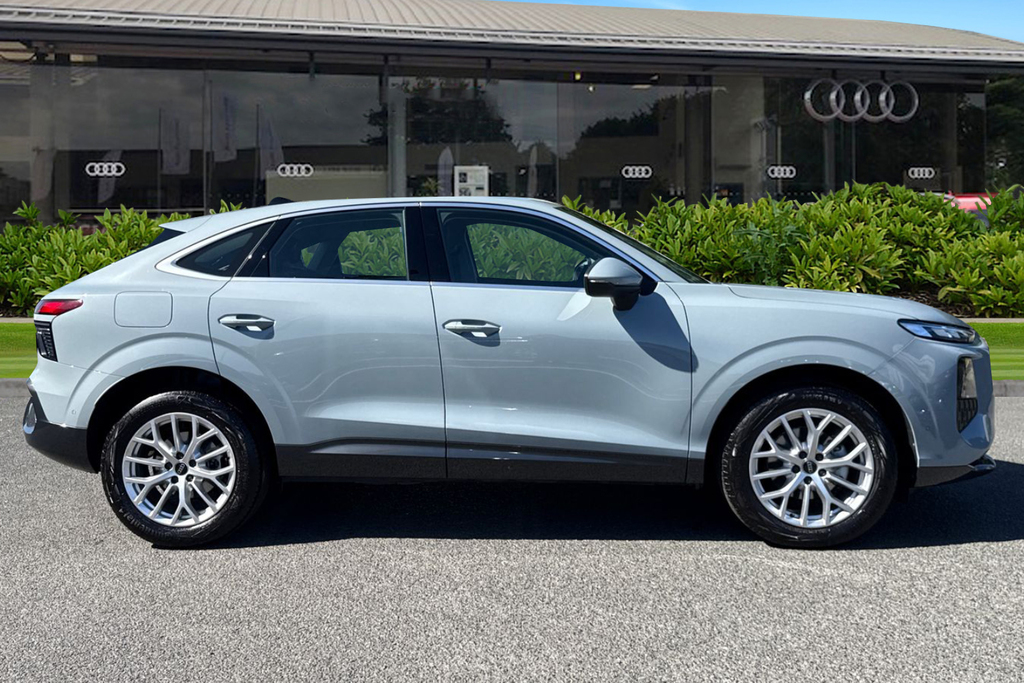 Audi Q3 Sport Tfsi 150 Ps S Tronic Grey #3