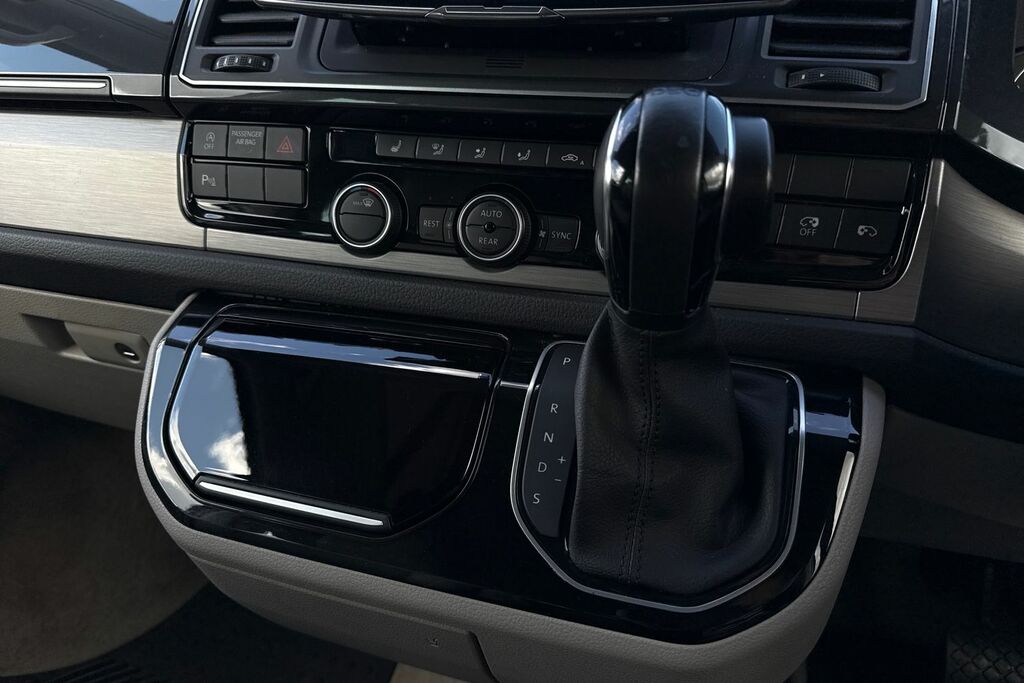 Volkswagen California Ocean Blue #22