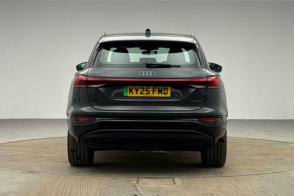 Audi Q6 E-Tron Q6 Suv Sport E-tron Quattro 285,00 Kw Grey #4