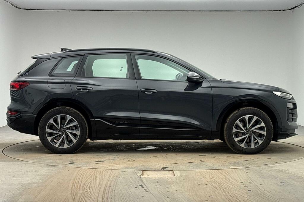 Audi Q6 E-Tron Q6 Suv Sport E-tron Quattro 285,00 Kw Grey #3