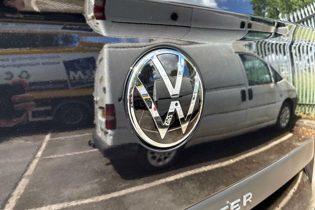 Volkswagen Transporter 2.0 Tdi 170 Commerce Pro Van Grey #31