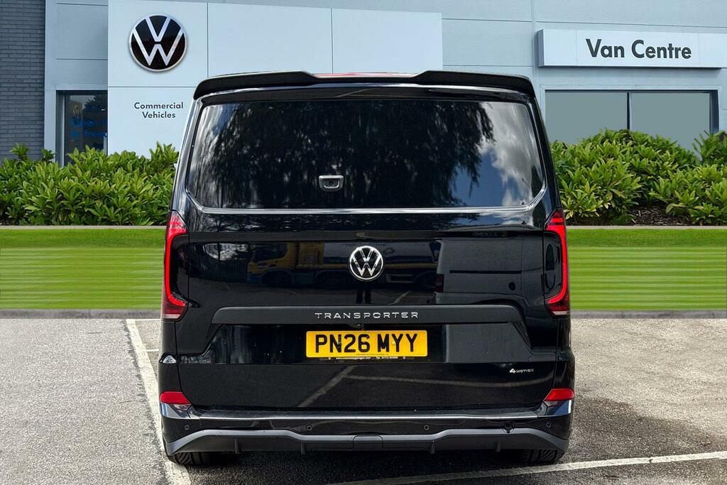 Volkswagen Transporter 2.0 Tdi 150 Commerce Pro Van 4Motion Black #4