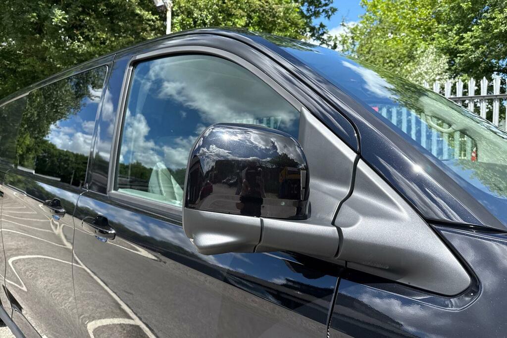 Volkswagen Transporter 2.0 Tdi 170 Commerce Pro Van Grey #27