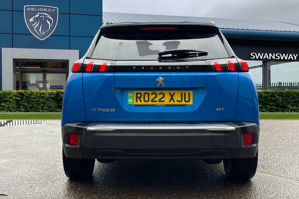 Peugeot e-2008 50Kwh Gt Premium Blue #4
