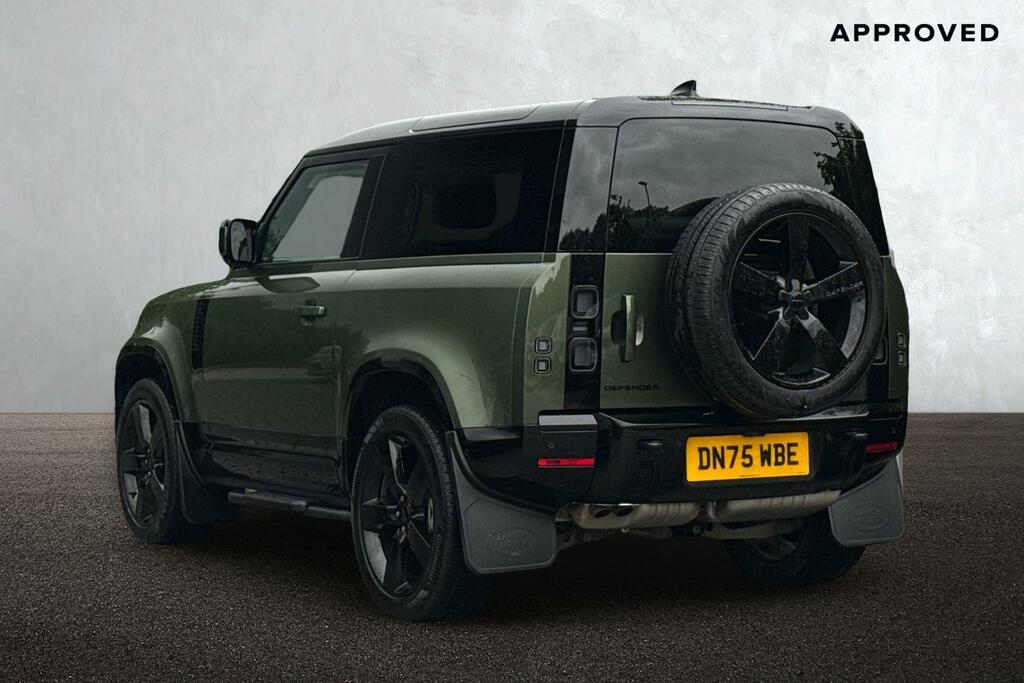 Land Rover Defender 90 3.0 D250 90 X-dynamic Hse Green #2