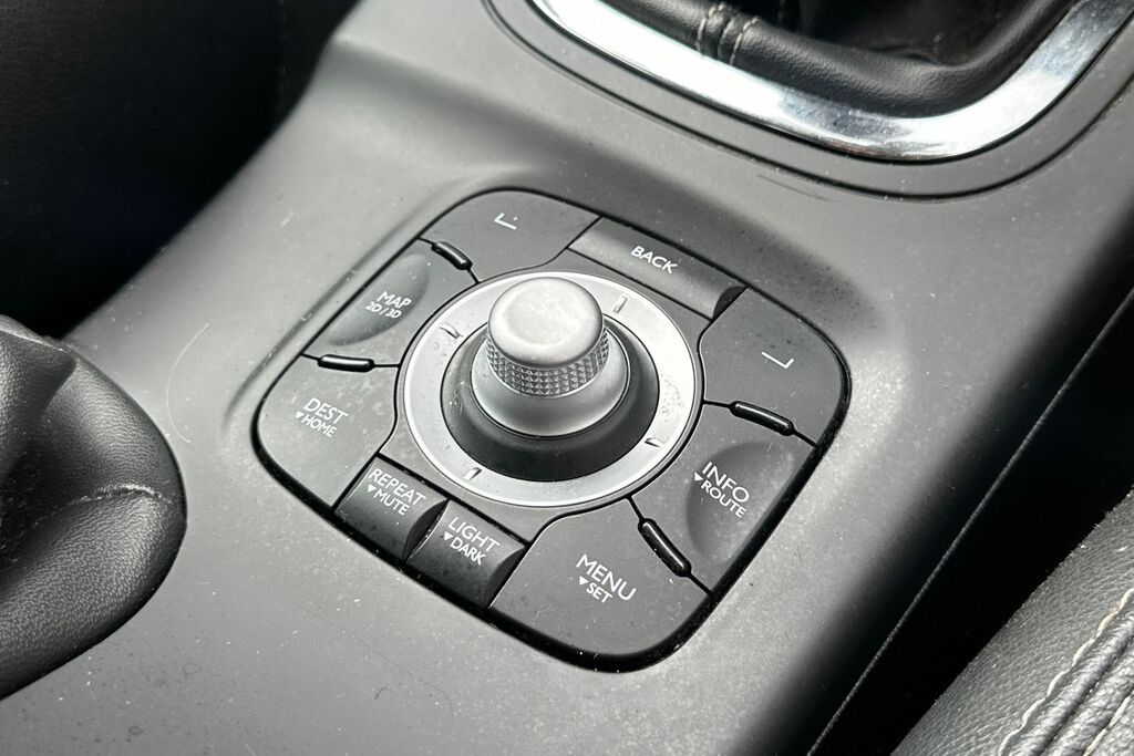 Renault Megane Vvt Expression Hatchback Silver #26