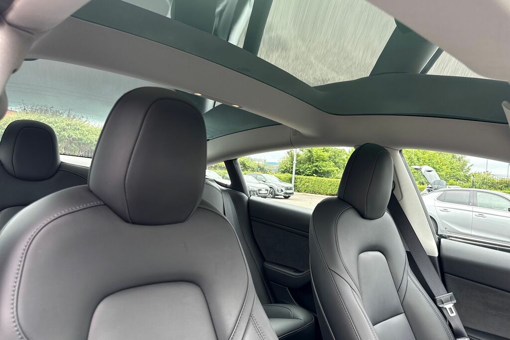Tesla Model 3 Long Range White #20