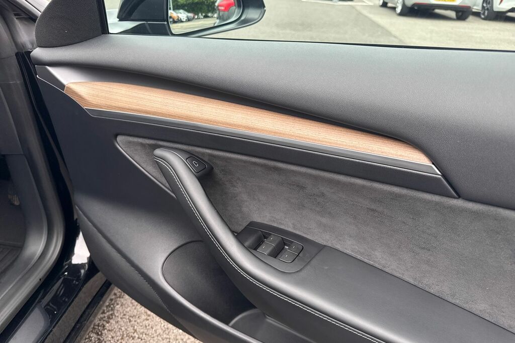 Tesla Model 3 Long Range White #17