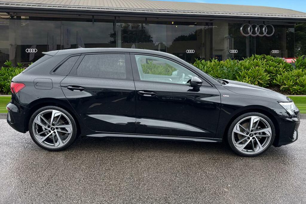 Audi A3 Black Edition 35 Tfsi 150 Ps 6-Speed FD24XNN Black #3