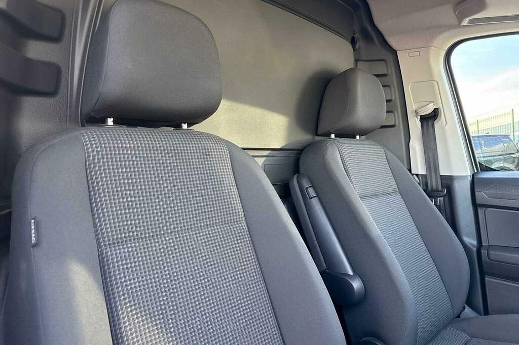 Volkswagen Caddy Maxi Commerce Pro Black #20