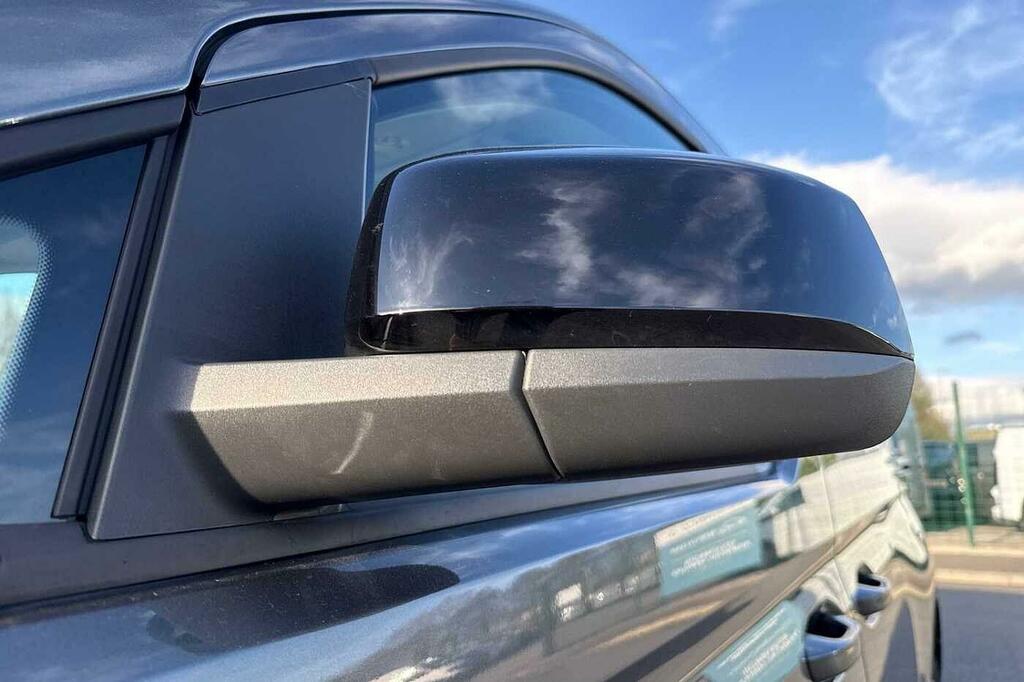 Volkswagen Caddy Maxi Commerce Pro Black #26