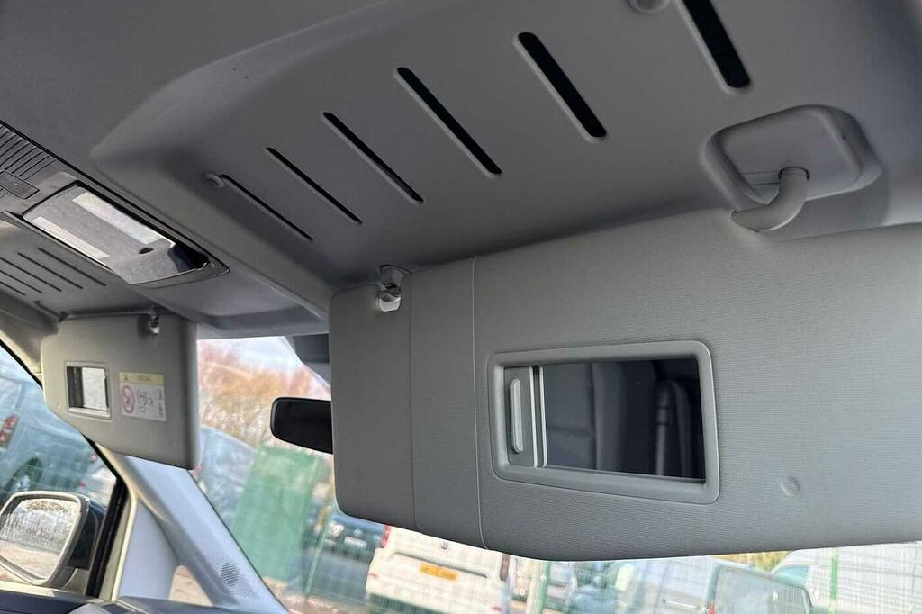 Volkswagen Caddy Maxi Commerce Pro Black #48