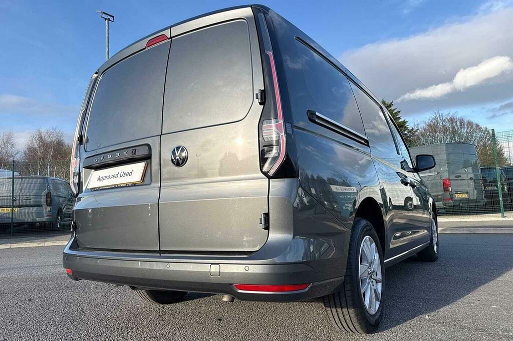 Volkswagen Caddy Maxi Commerce Pro Black #30