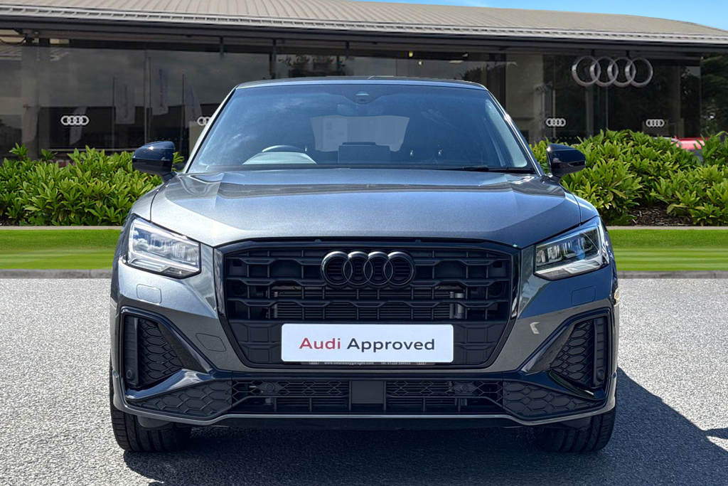 Audi Q2 Black Edition 35 Tfsi 150 Ps S Tronic KN75HFW Grey #5