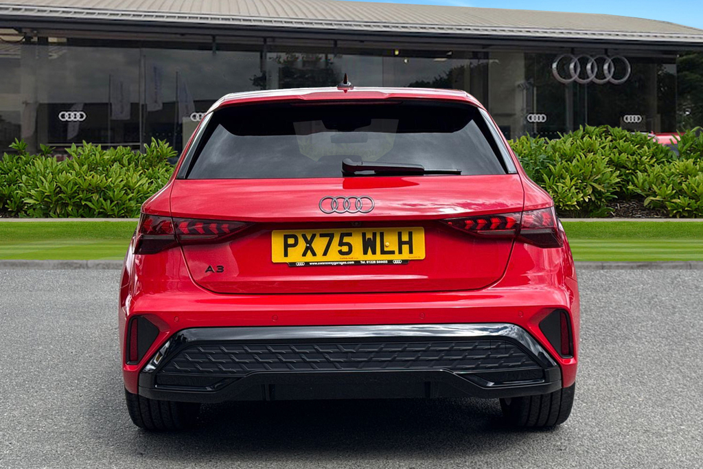 Audi A3 Black Edition Tdi 150 Ps S Tronic Red #4