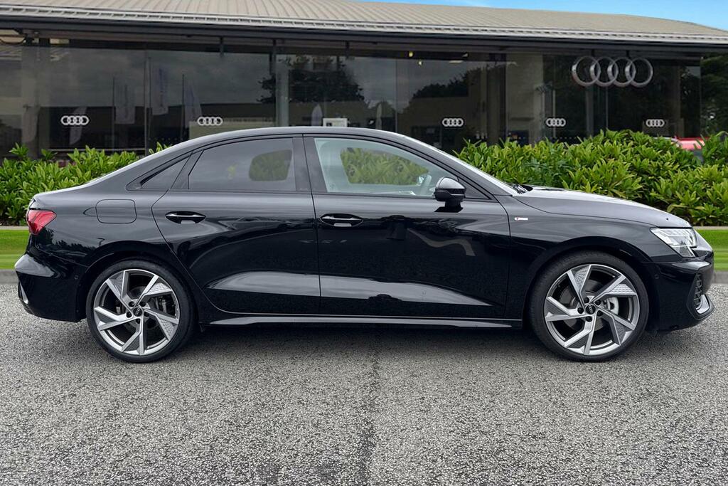 Audi A3 Black Edition Tdi 150 Ps S Tronic DN75LYH Black #3