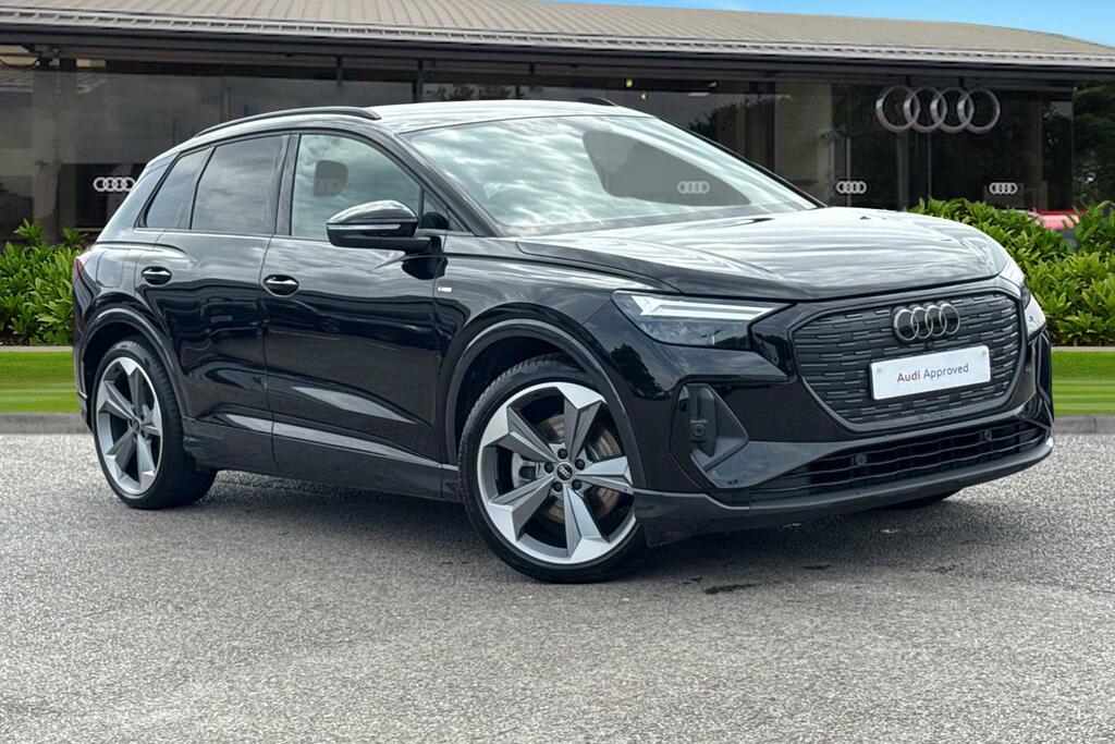 Audi Q4 E Tron Q4 Black Edition 45 E-tron Quattro 210,00 Kw KM75ZDY Black