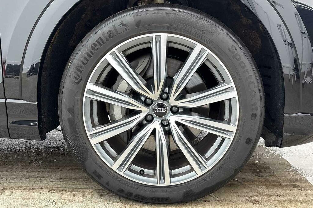 Audi Q8 Suv S Line Tfsi E Quattro 394 Ps Tiptronic Black #5