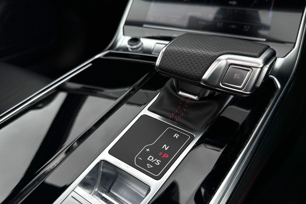 Audi RS6 Avant Estate Black #21