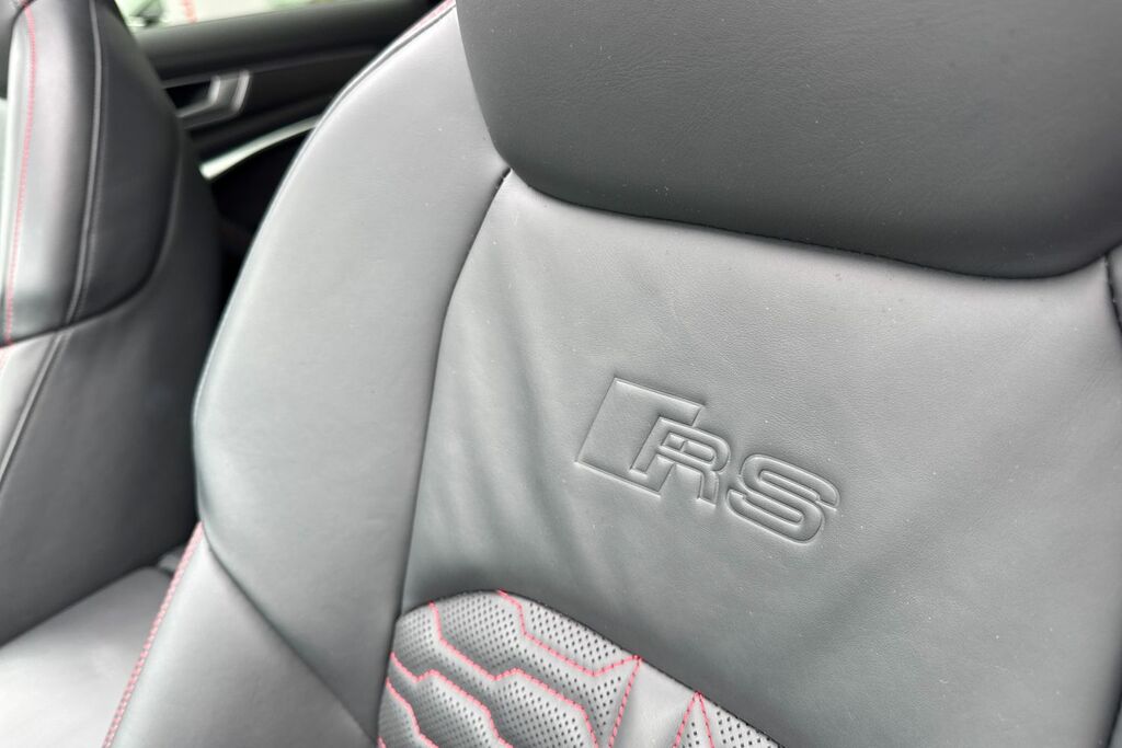 Audi RS6 Avant Estate Black #34