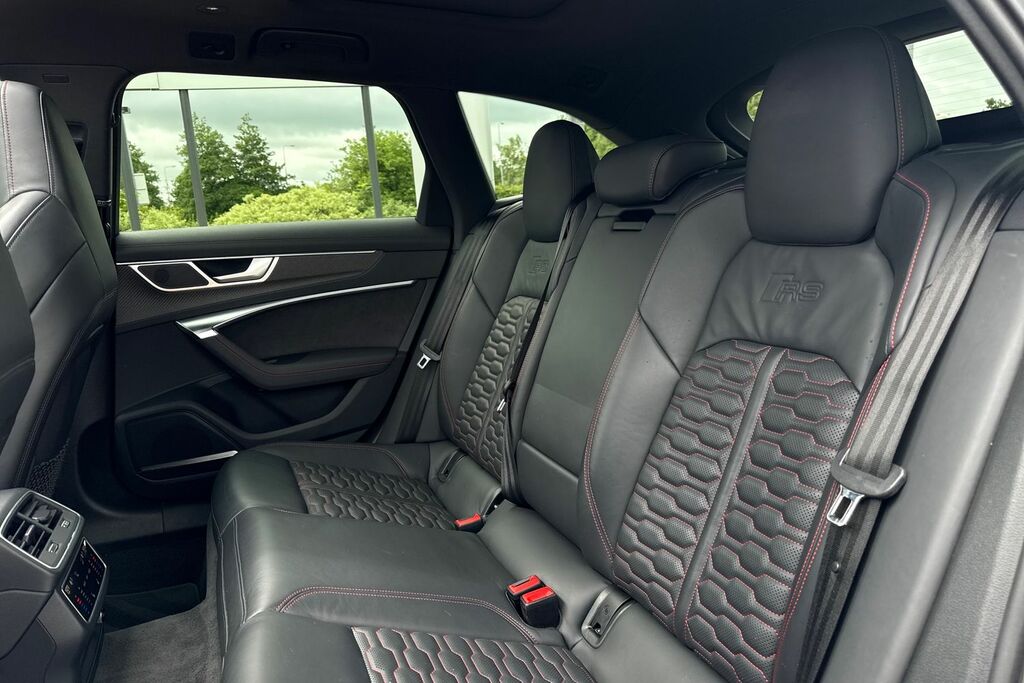Audi RS6 Avant Estate Black #18