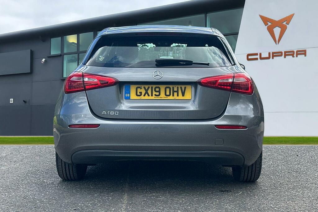 Mercedes-Benz A Class 1.3 A180 Se 7G-dct Euro 6 Ss GX19OHV Grey #4