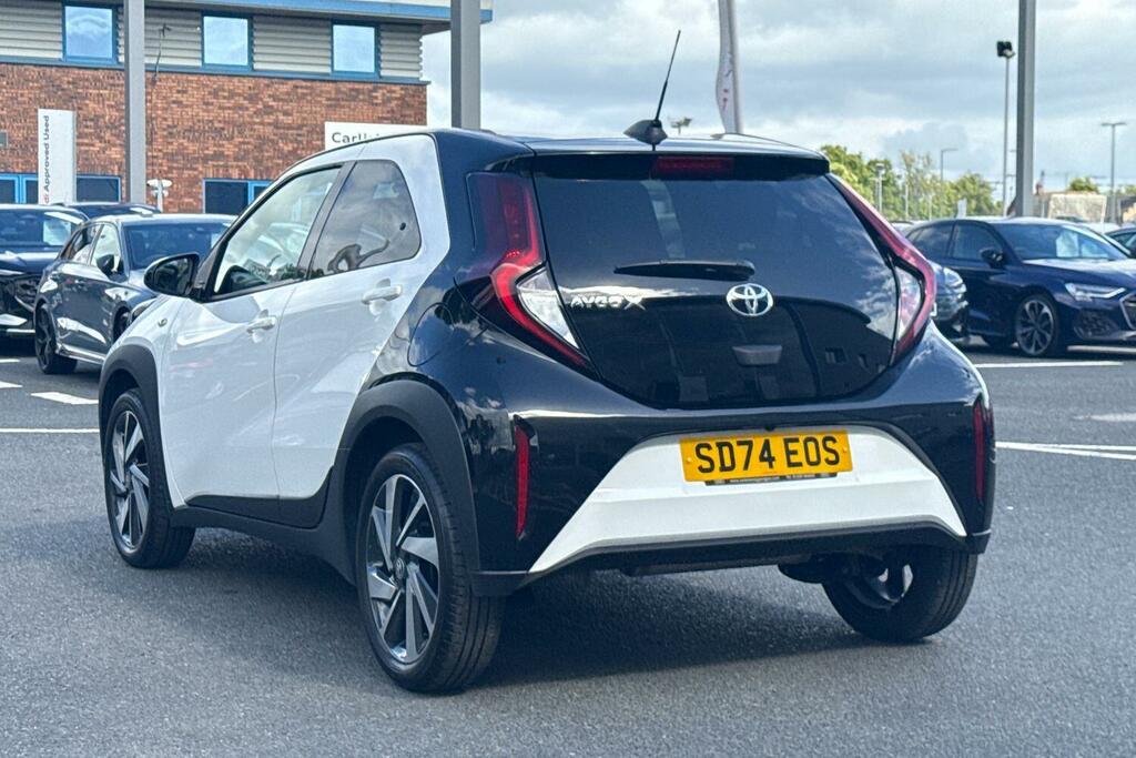 Toyota Aygo X 1.0 Vvt-i Edge Euro 6 Ss White #2