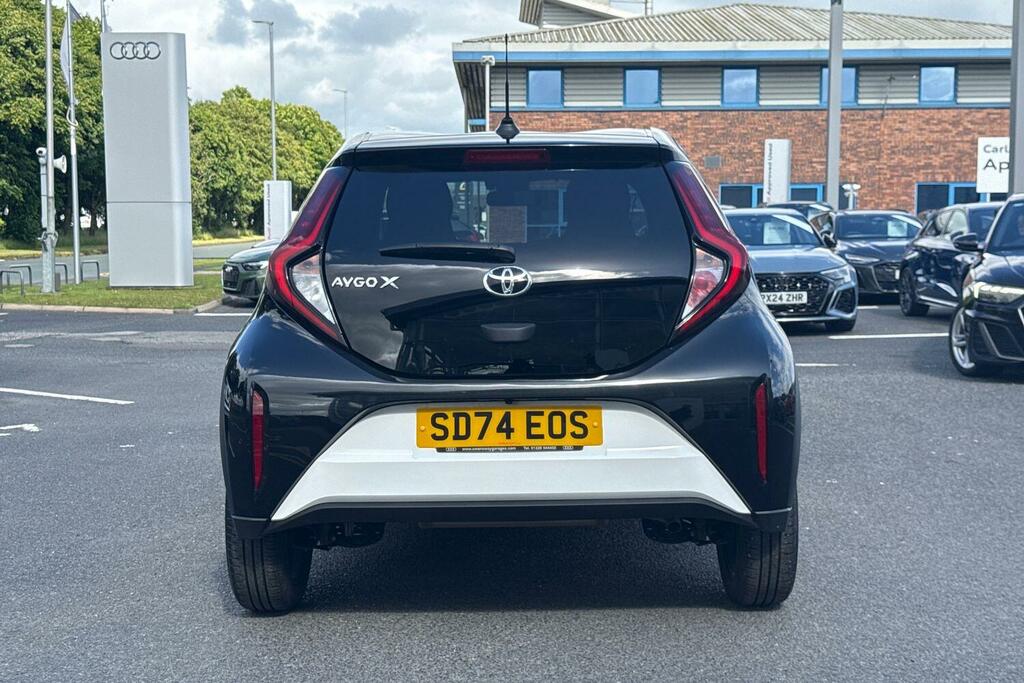 Toyota Aygo X 1.0 Vvt-i Edge Euro 6 Ss White #4