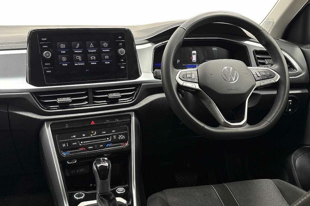 Volkswagen T-Roc 1.5 Tsi Match Dsg Silver #2