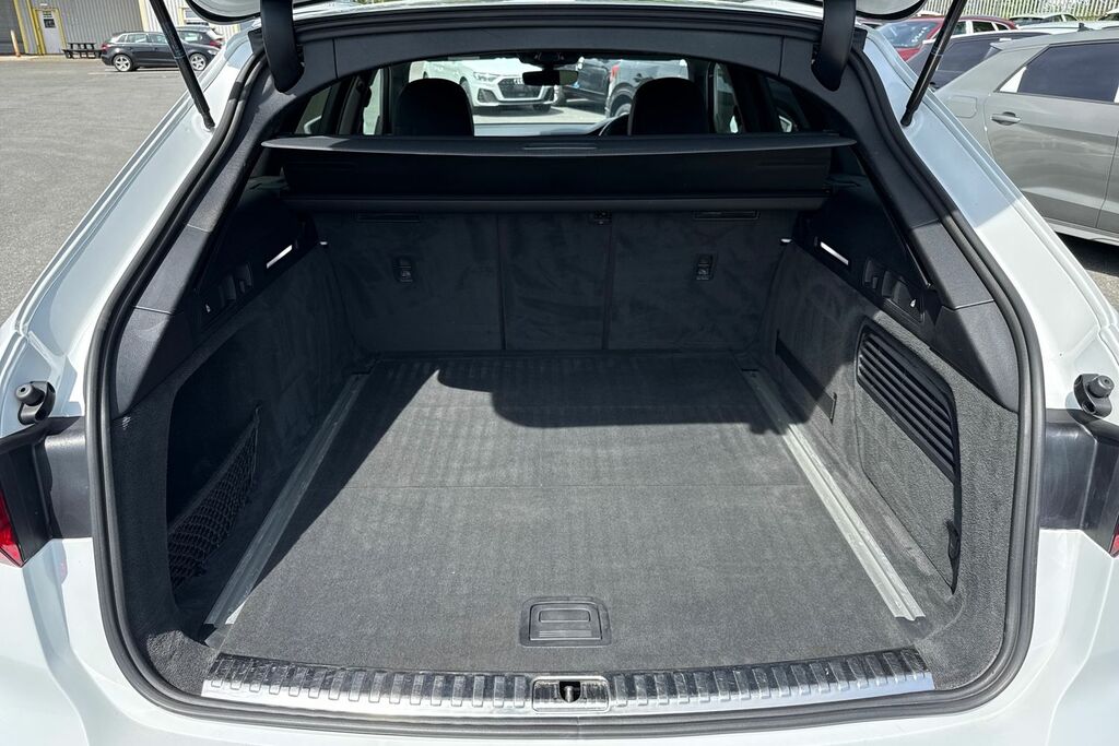 Audi A6 Avant Avant S Line 40 Tdi 204 Ps S Tronic White #6