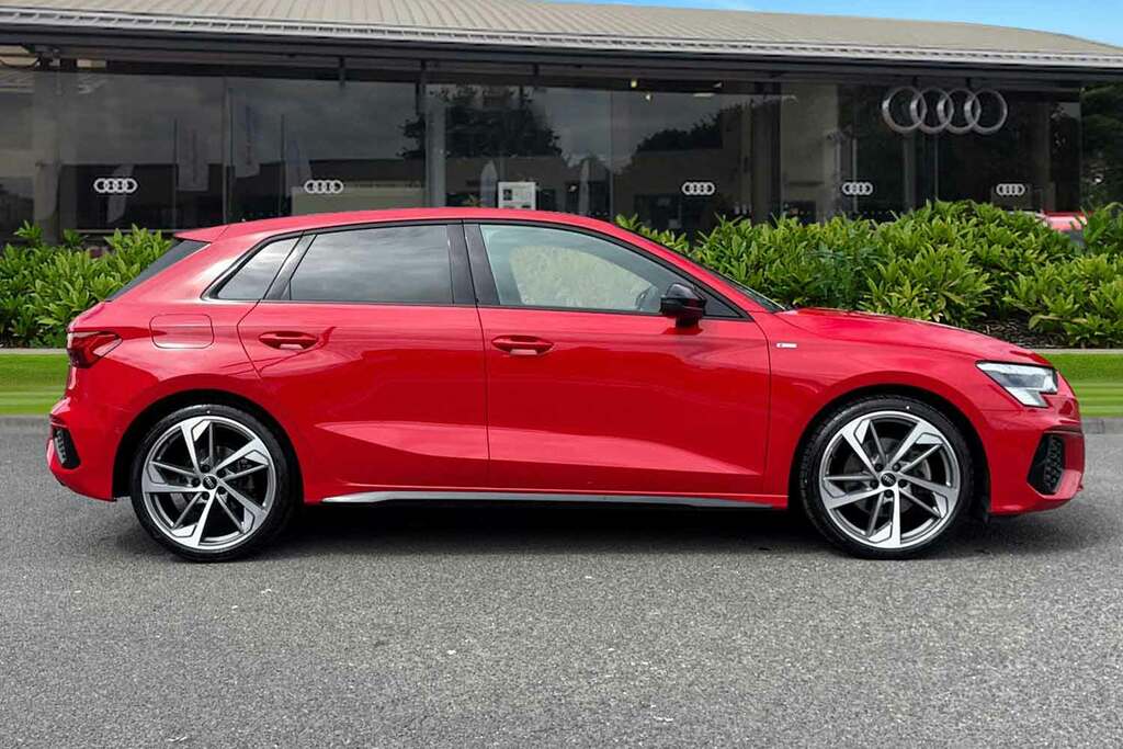 Audi A3 Edition 1 35 Tfsi 150 Ps S Tronic SN23LRS Red #3