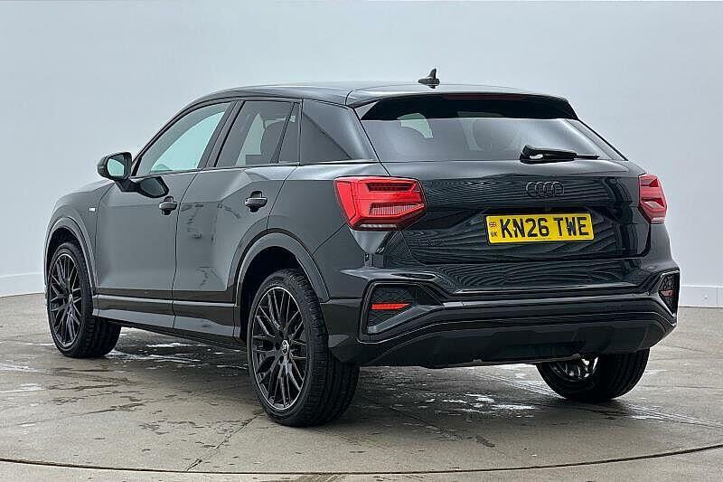 Audi Q2 Black Edition 35 Tfsi 150 Ps S Tronic Black #2