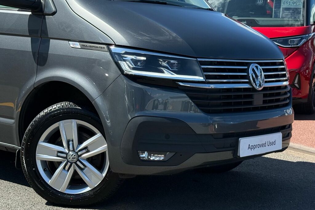 Volkswagen Transporter Shuttle Shuttle 2.0L Shuttle Se Tdi 148 Bhp Red #30