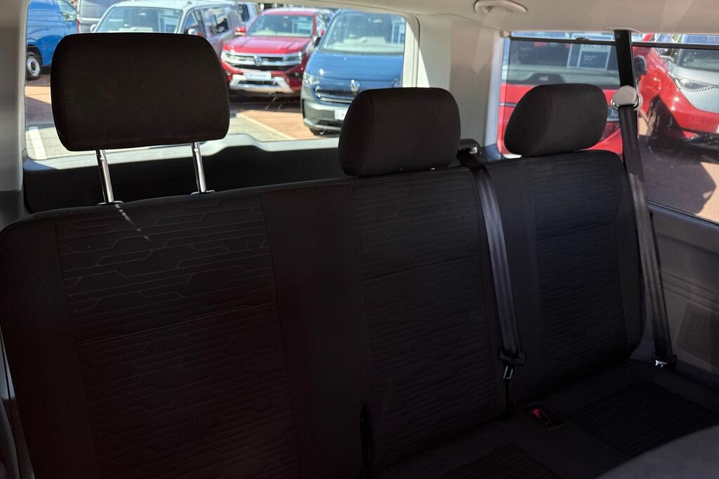 Volkswagen Transporter Shuttle Shuttle 2.0L Shuttle Se Tdi 148 Bhp Red #38