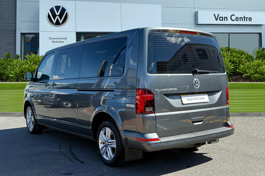 Volkswagen Transporter Shuttle 2.0 Tdi 150Ps Se Minibus Dsg 8 Seats Grey #2