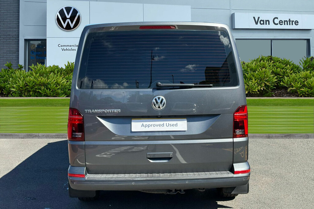 Volkswagen Transporter Shuttle 2.0 Tdi 150Ps Se Minibus Dsg 8 Seats Grey #4